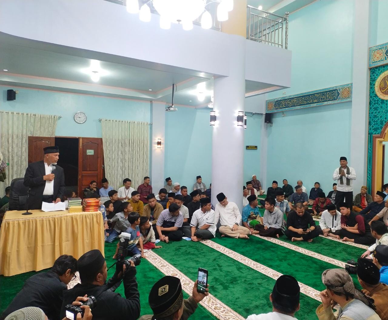 Gubernur Mahlyedi Sahur Dirumah Seorang Buruh Panggul di Padang Panjang 