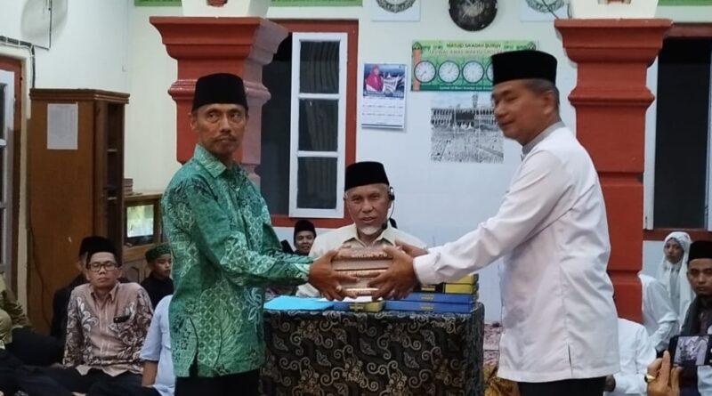 Gubernur Mahyeldi Kunjungi Mesjid Sa’adah Gurun Tanah Datar