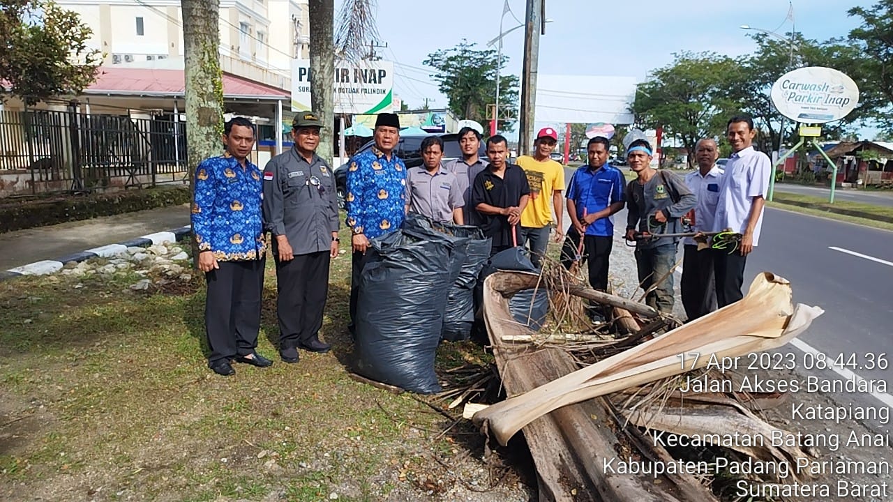 Gerakan Sumbar Bersih Dalam Rangka Peringan Hari Otonomi XXVII Dan Menyambut Idul Fitri 1444 H